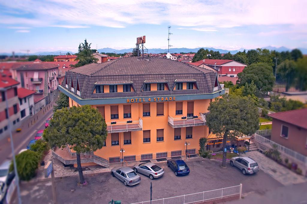Hotel Quattro Strade Garbagnate Milanese Εξωτερικό φωτογραφία